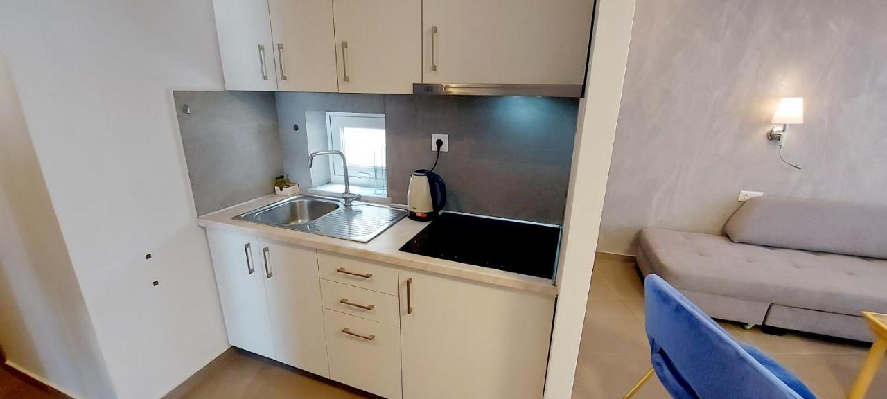 Promenada Nikiti Apartment Bagian luar foto