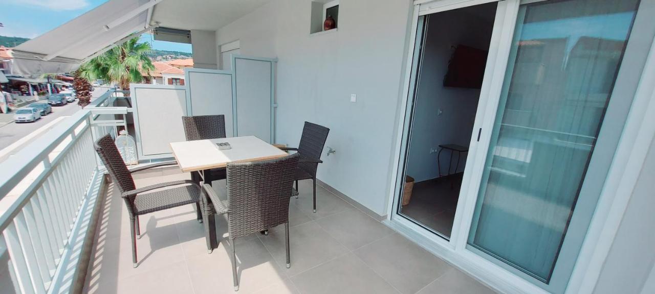 Promenada Nikiti Apartment Bagian luar foto